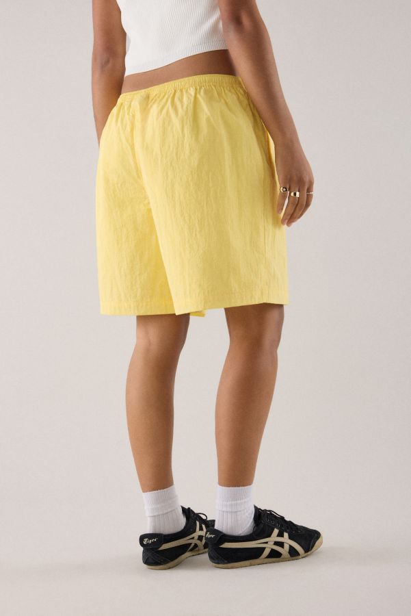 Slide View: 5: Short jaune plissé FILA x HAILEY