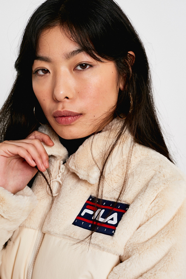 fausse chaussure fila