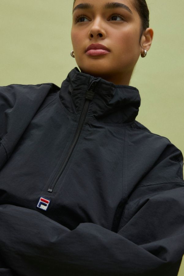 Vista de diapositivas: 4: FILA x HAILEY Black Padded Jacket