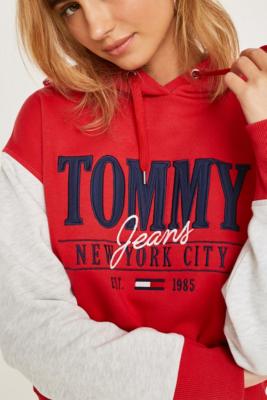 tommy jeans cropped logo hoodie