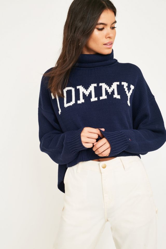 Tommy Jeans Cropped Tommy Logo Jumper | Urban Outfitters UK