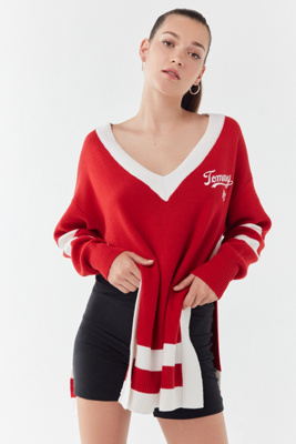 red tommy jeans jumper