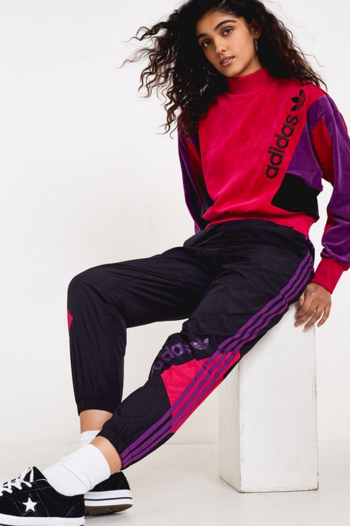 adidas Originals '90s Nylon Track Pants | Urban Outfitters UK