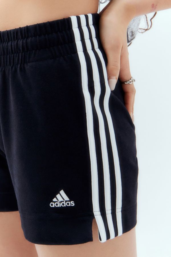 Vista diapositiva: 2: adidas Pantaloncini in jersey a 3 strisce