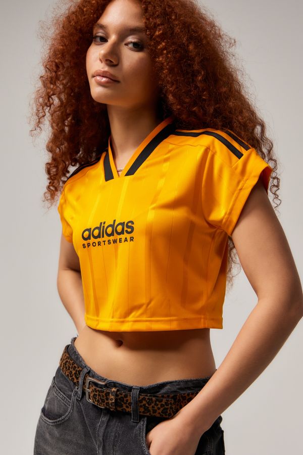 Vista diapositiva: 1: adidas Arancione Tiro Crop T-Shirt