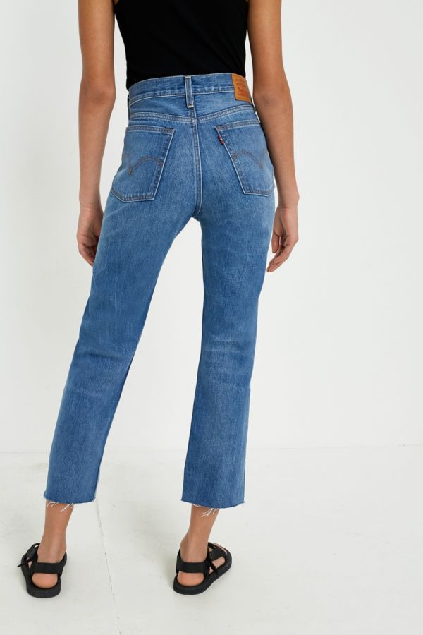 Levi’s Wedgie Indigo High-Rise Straight Leg Jeans | Urban Outfitters UK