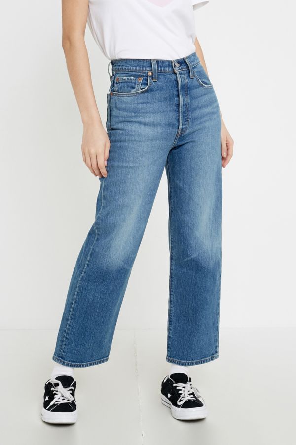 Levi’s Ribcage High-Rise Straight Leg Jeans | Urban Outfitters UK