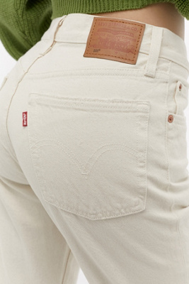 cream levis 501