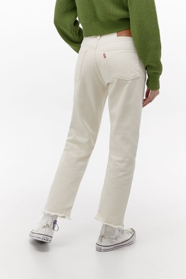 Levi´s 501 Crop Jeans in Ecru Urban Outfitters DE