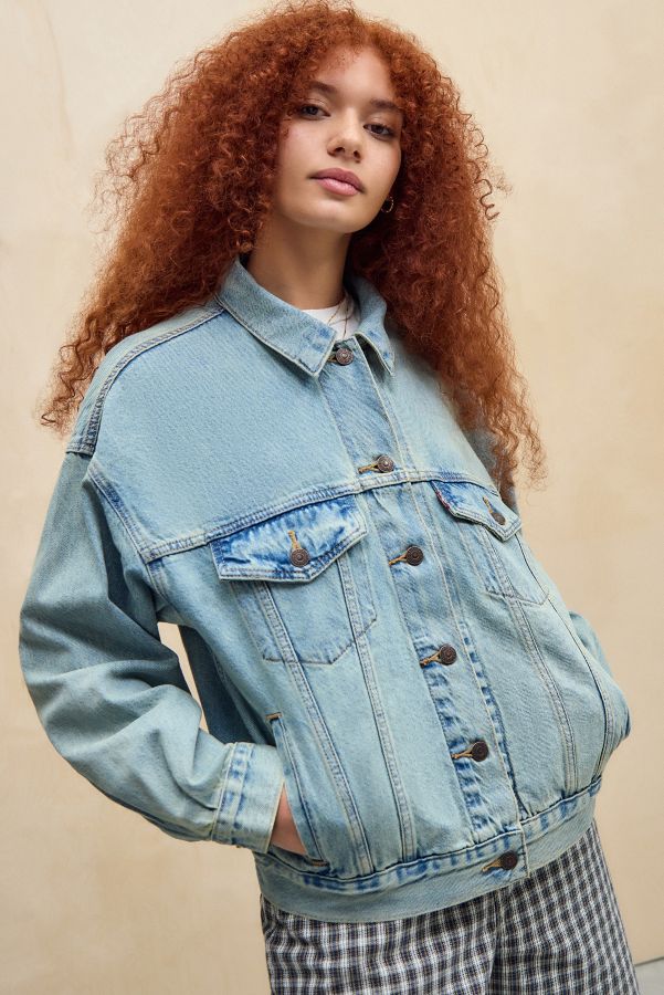 Slide View: 1: Levi's 90s Trucker Jacket