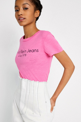 calvin klein jeans pink t shirt