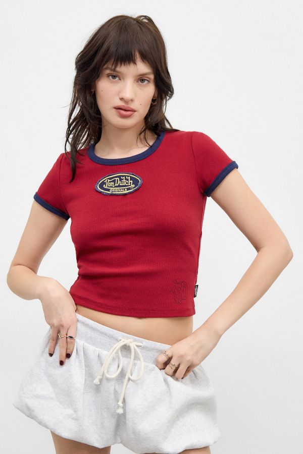 Vista de diapositivas: 1: Camiseta Ringer Roja Von Dutch UO Exclusiva