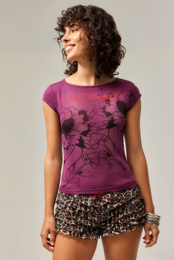 Vista diapositiva: 1: Ed Hardy UO Esclusiva Diamante Rosa Baby T-Shirt