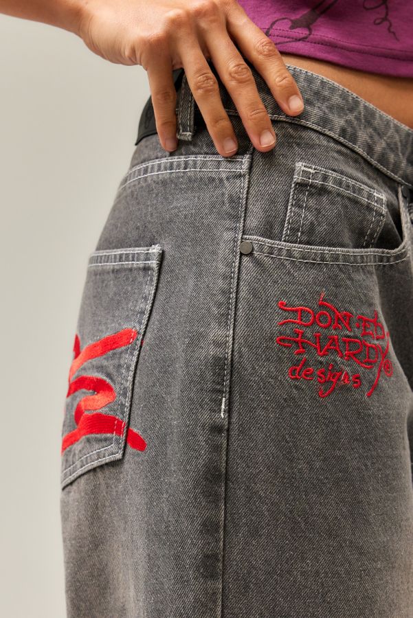 Vista diapositiva: 3: Ed Hardy UO Esclusivo Grigio Oversize Ricamato Jeans