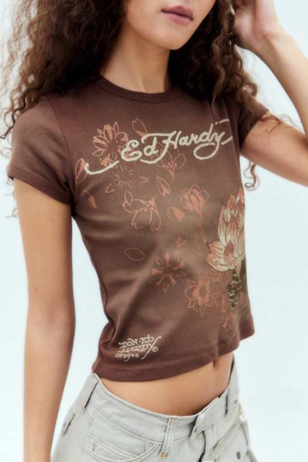 Slide View: 3: Ed Hardy - T-shirt effet rétréci Gentle Lotus, exclusivité UO