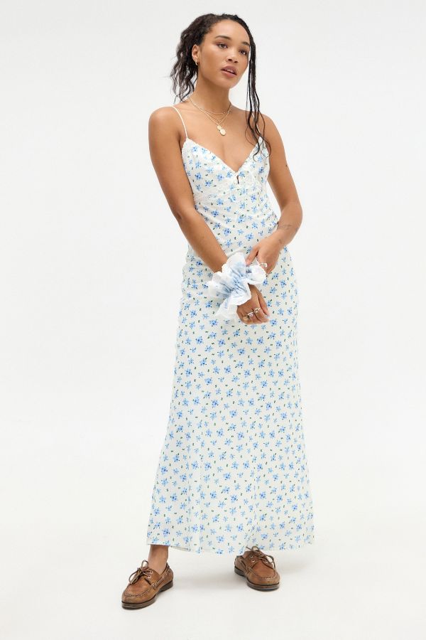 Slide View: 1: Kiss The Sky UO Exclusive Juliette Maxi Dress