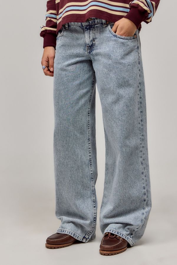 Slide View: 1: Motel Niedrige Taille Parallel Weites Bein Jeans