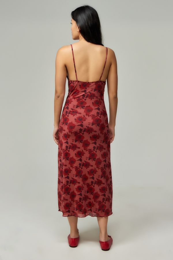 Slide View: 4: Motel UO Exklusives Coya Blumen Maxikleid