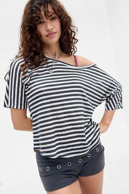 Motel Daman Gestreiftes Schulterfrei T-Shirt