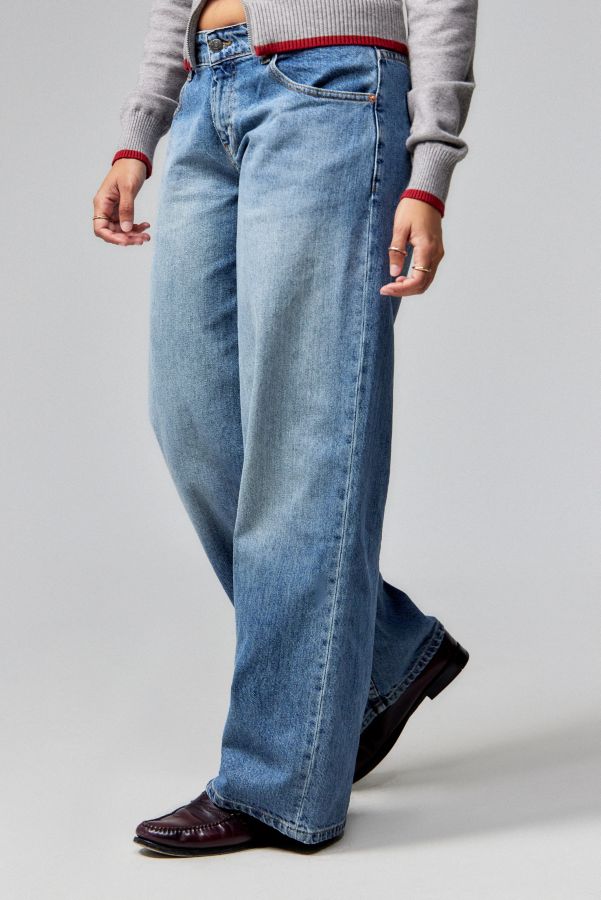 Slide View: 1: Jeans Amples Taille Basse Bleu Poudre Motel