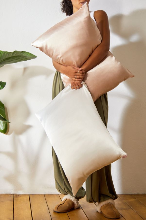 Slide View: 2: Kitsch Blush Satin Pillowcase