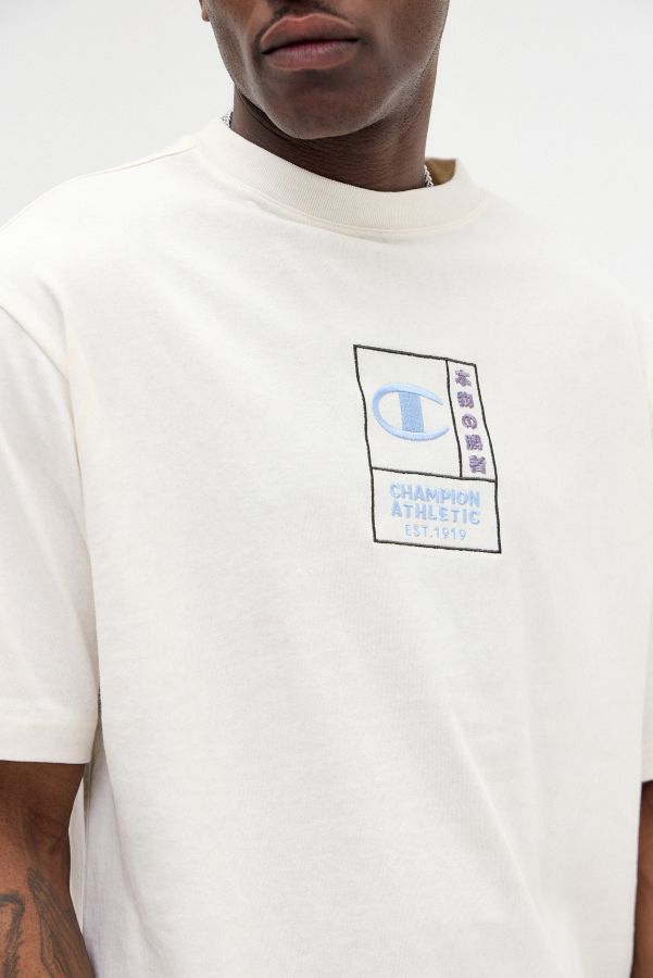 Slide View: 3: Champion UO Exclusive Ecru Japanese Box T-Shirt