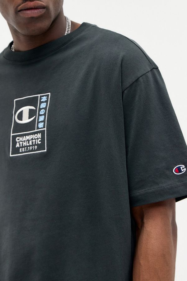 Slide View: 3: Champion UO Exclusive Black Japanese Box T-Shirt