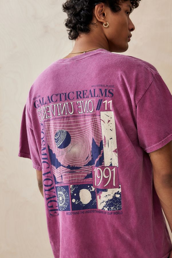 Slide View: 1: UO Lilac Cosmic Voyage T-Shirt