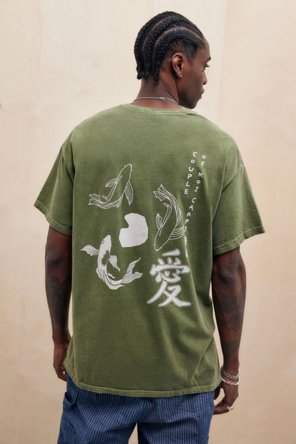 Slide View: 1: UO Green Fish Graphic T-Shirt