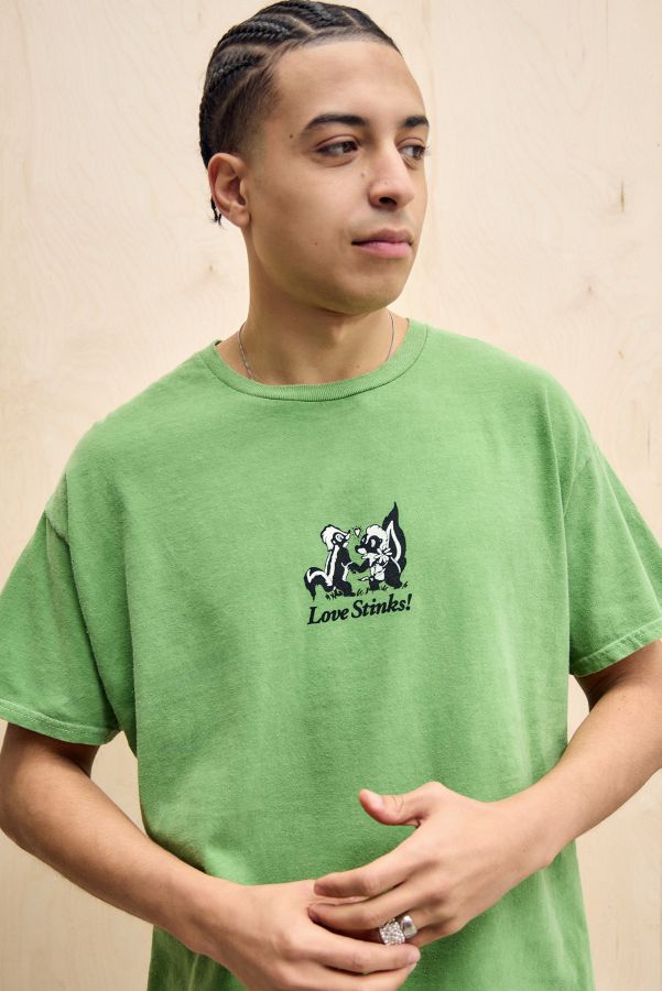 Slide View: 1: UO Green Love Stinks T-Shirt