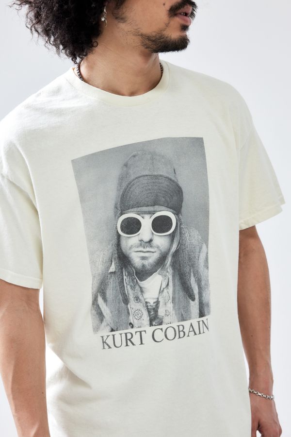 Slide View: 2: T-shirt UO Kurt Cobain