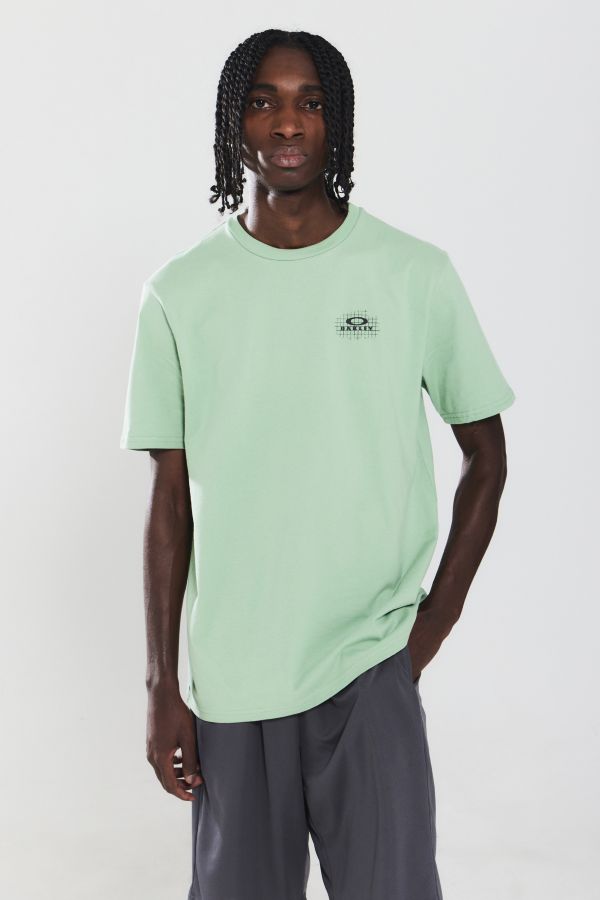 Vista de diapositivas: 2: Camiseta Oakley UO Exclusiva con Estampado Gráfico Menta