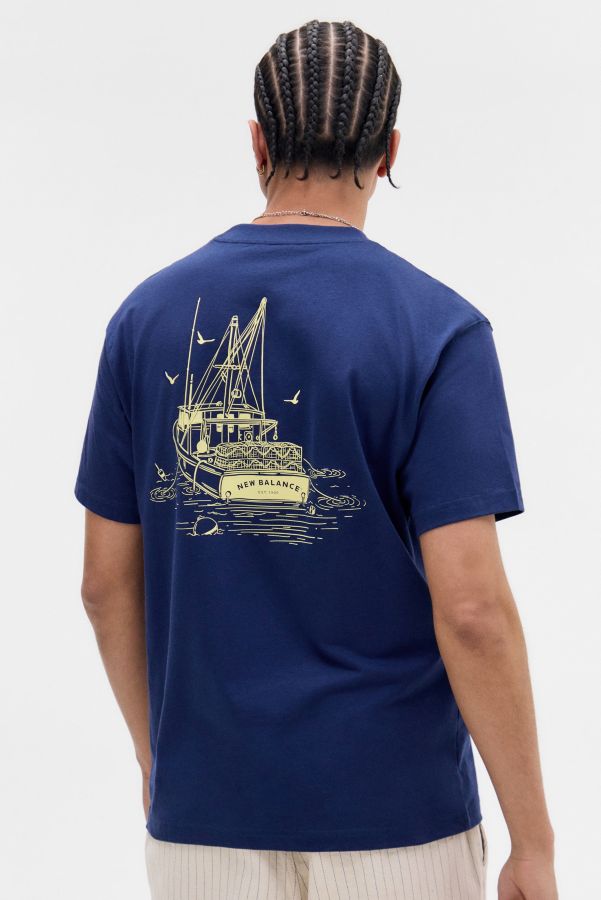 Slide View: 1: T-shirt New Balance Bleu Marine Lobster Boat