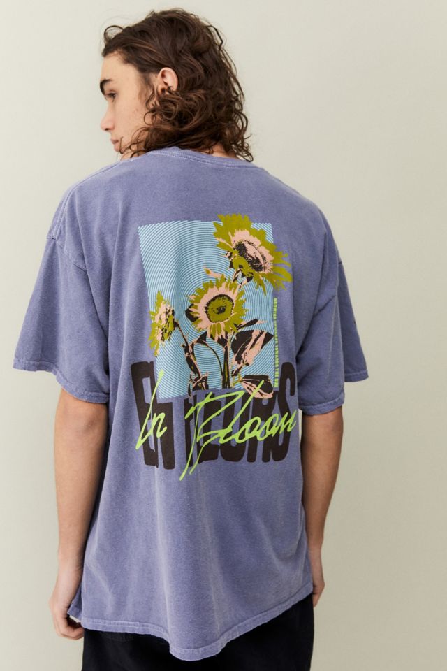 UO Blue In Bloom Graphic T-Shirt | Urban Outfitters UK