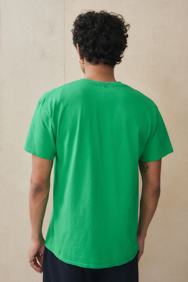 Slide View: 4: UO Grün Rio T-Shirt