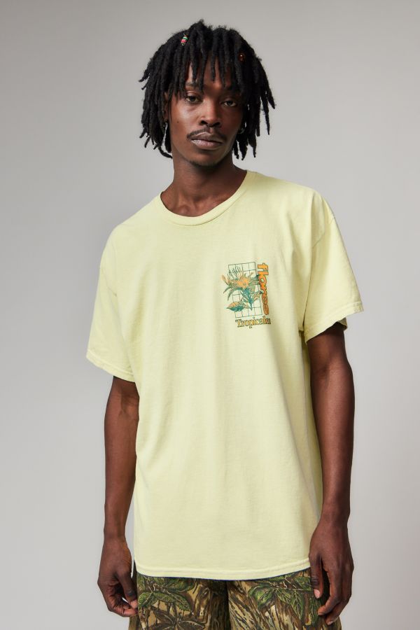 Slide View: 2: UO Flores Tropische T-Shirt