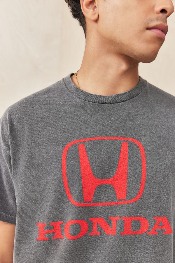 Slide View: 3: UO Honda T-Shirt