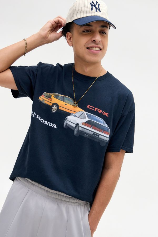 Vista diapositiva: 1: UO Nera Honda T-Shirt