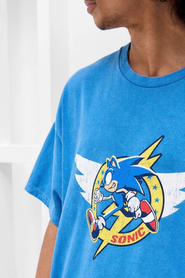 Vista diapositiva: 2: UO Blue Sonic T-Shirt