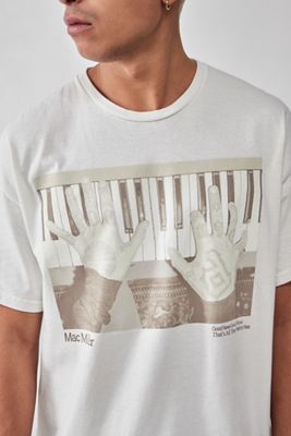 UO Weißes Mac Miller Klavier Foto T-Shirt