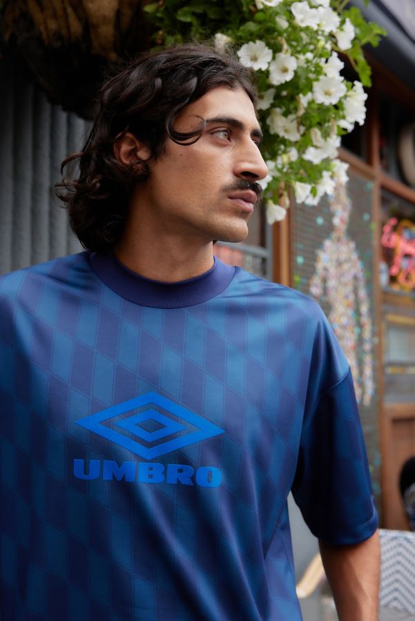 Vista diapositiva: 3: Umbro UO Esclusiva Maglia Blu Navy