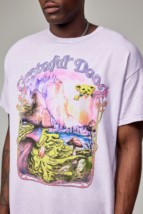 Slide View: 3: T-shirt UO Violet Grateful Dead