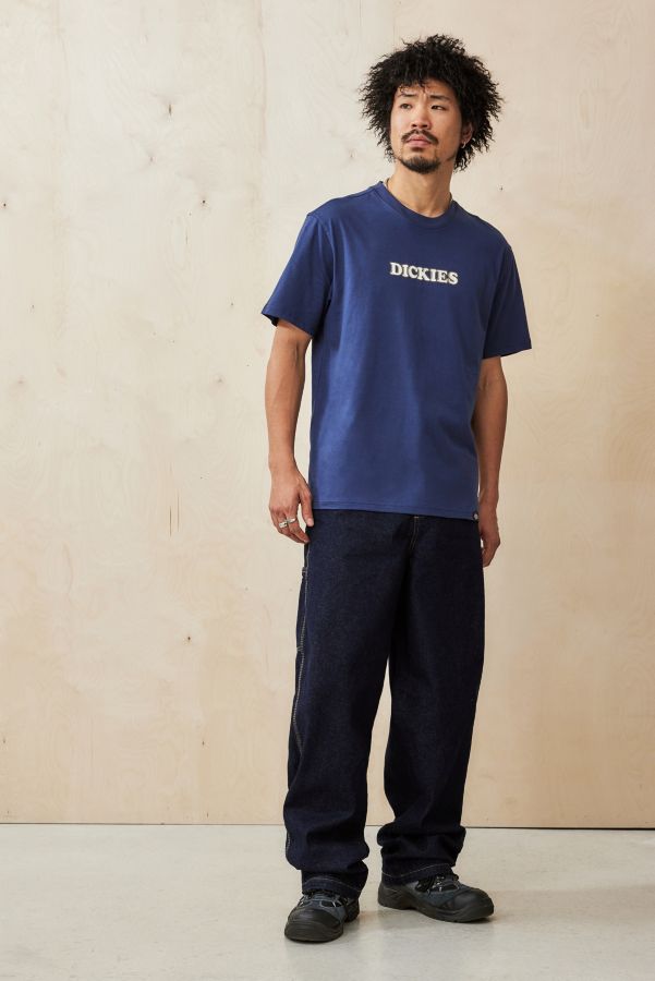 Slide View: 2: T-shirt Choteau bleu marine Dickies exclusif UO