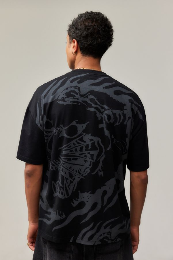 Slide View: 2: Ed Hardy UO Exclusive Black Flaming Tiger T-Shirt