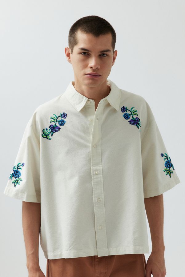 Slide View: 1: UO Embroidered Shirt