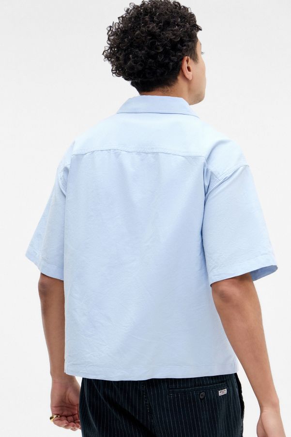 Slide View: 4: BDG Light Blue Arlo Crop Oxford Shirt