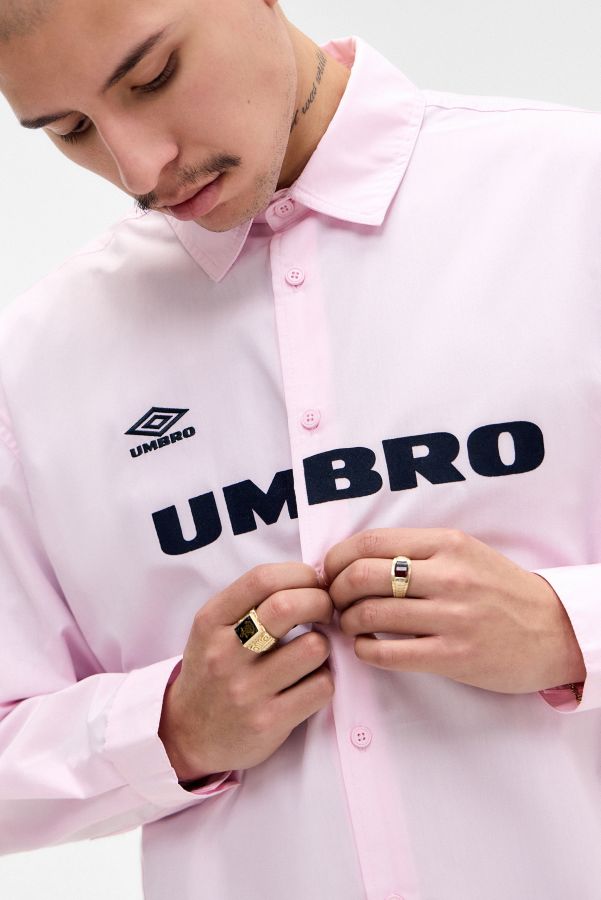 Slide View: 1: Umbro UO Exclusive Pink Logo Oxford Shirt