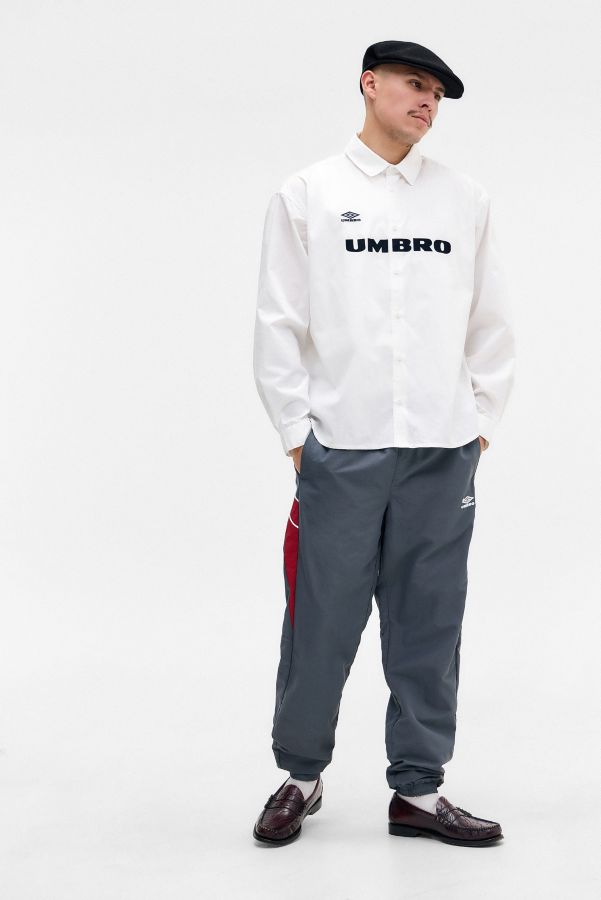 Slide View: 1: Umbro UO Exclusive White Logo Oxford Shirt