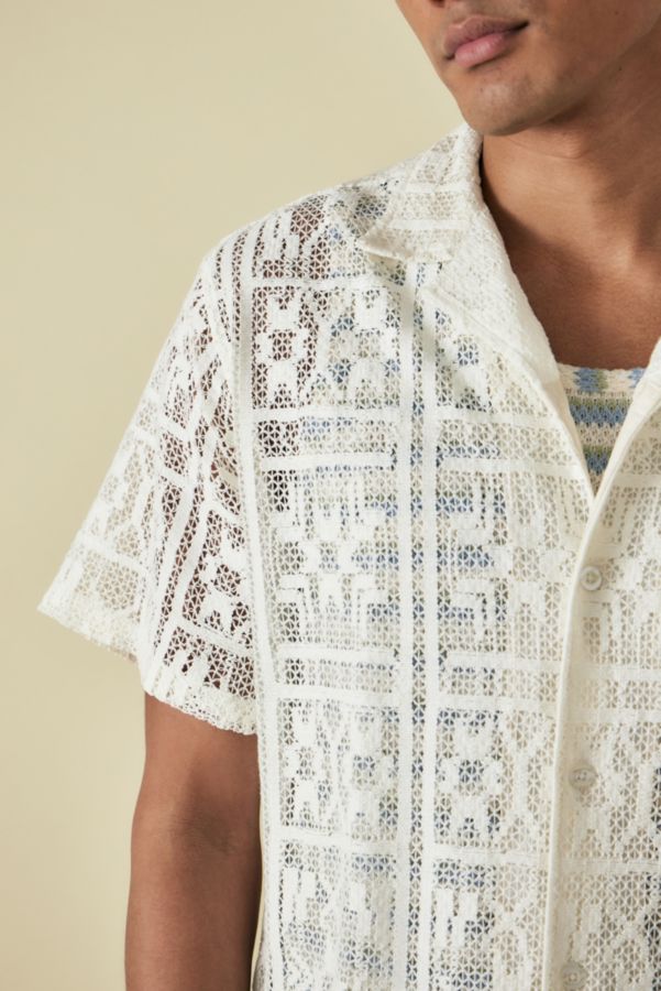 Slide View: 3: BDG Lace Shirt