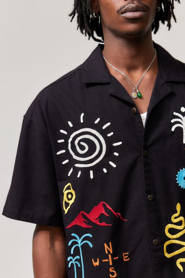 Slide View: 2: UO Ray Black Embroidered Shirt